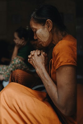 MyanmarWomanPraying-zach-wear-ko1aFXHVA5g-unsplash